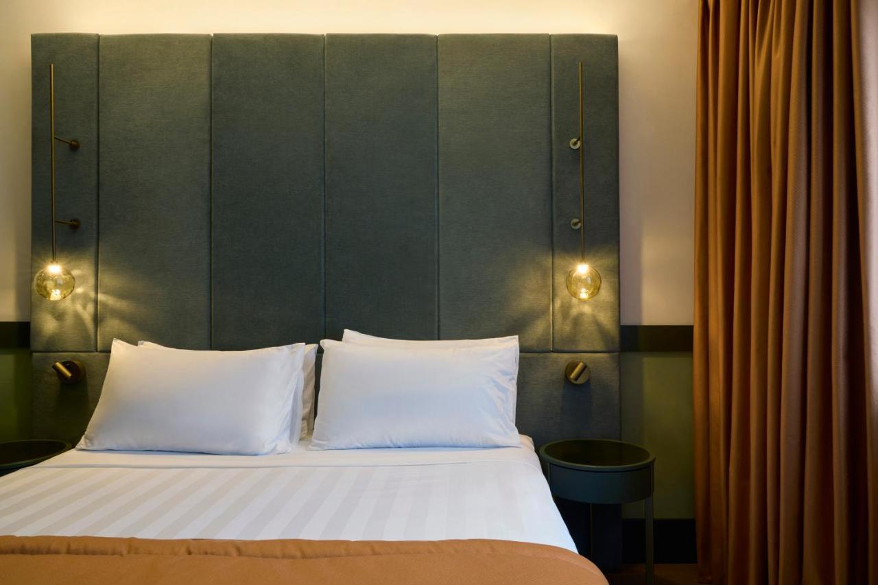 Fifty House Cellini Hotell Milano Exteriör bild
